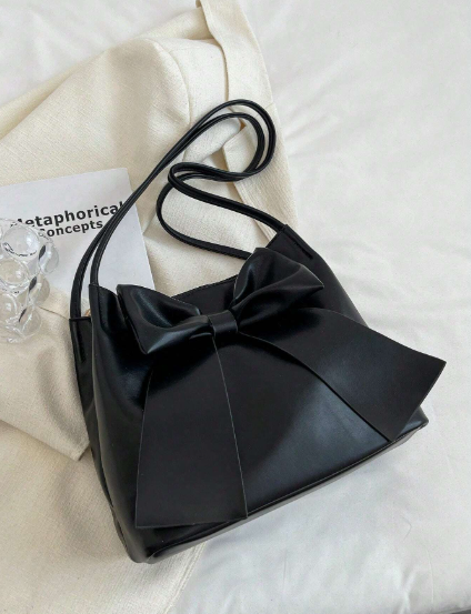 Bolso de Hombro con Moño Elegante Negro – Estilo Minimalista