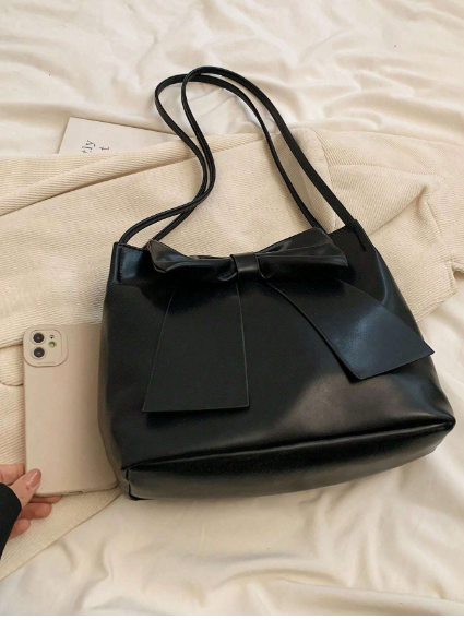 Bolso de Hombro con Moño Elegante Negro – Estilo Minimalista