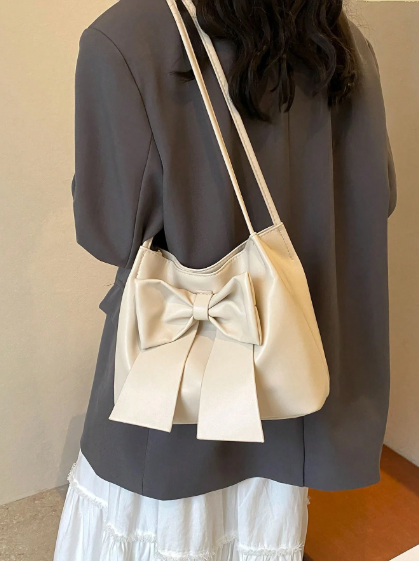Bolso de Hombro con Moño Elegante Beige – Estilo Minimalista
